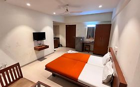 Hotel Sumanchandra Suites